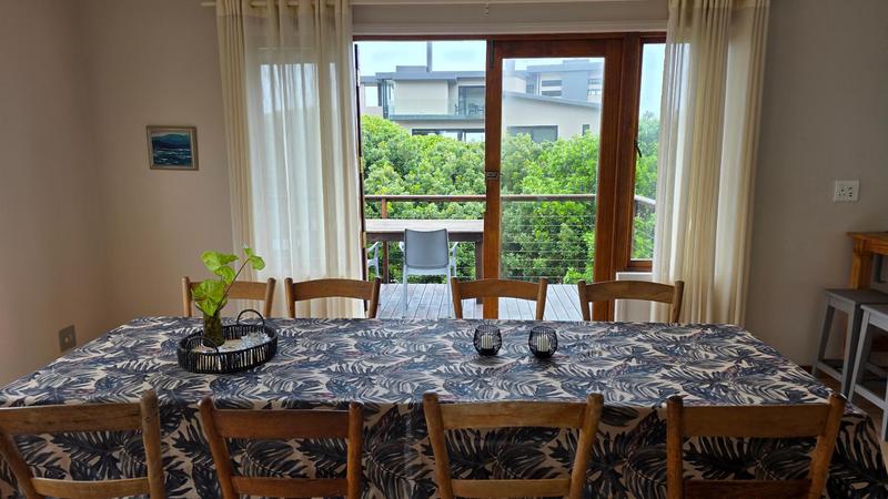 5 Bedroom Property for Sale in Glentana Western Cape